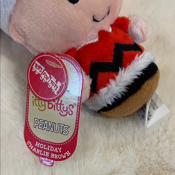 Hallmark 2018 Itty Bitty Toys for Tots Peanuts Collectibles - Picture 9 of 13